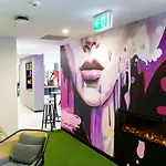 Students Only Victoria Market Studios In Melbourne