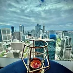 Top Location Apt With Strategyview Near Everything