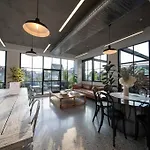 Stylish 1 Bedroom In Collingwood
