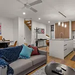Staycentral - Brunswick Central Townhouse