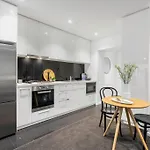 Comfort And Charm On Little Lonsdale