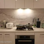 Two Bedroom Apartment In North Melbourne