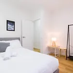 A Coveted Collins Street Pad With Parking