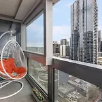 \'Rose Lane Retreat\' Discover Melbourne City Charm