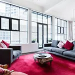New York Style Loft On Flinders Lane With Parking