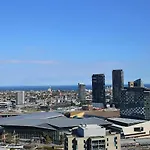 Glamorous 2Br Apt With Ocean & River Views & Free Parking
