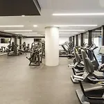Great Location 2B1B Free Parking