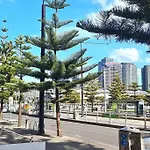 Harbour Apartment - Docklands