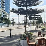 Harbour Apartment - Docklands