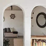 Napier Street Nook - A Chic Studio Masterpiece