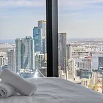 Melbourne 3Br Apartment