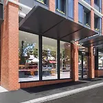 Veriu Melbourne Qvm