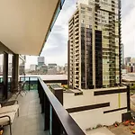 Southbank Balcony Stay Across From Crown With Pool