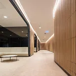 Wyndel Apartments One Bedroom Col8302