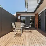 Trendy And Spacious Brunswick Stay With Outdoor Deck