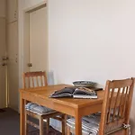 Northcote Charm Spacious And Quiet Suburban Stay