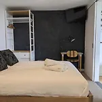 Spectacular Sunset Hideaway Bestview St Kilda Boutique Self-Contained Luxury Apartment