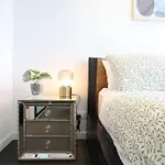 Great Location 2B2B Free Parking