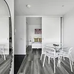 Aura Off Flinders Lane - A City Centre Balcony Abode