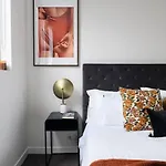 Luxury Living, Richmond