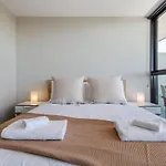 Terra Cotta - Brunswick Retreat With Breezy Balcony