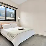 Spacious Townhouse