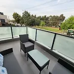 Rosie Townhouse In Prime Location Close To Cbd