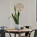 New! Lux Stay Close To City, Airport And Hospitals