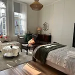 Chapel Street South Yarra 阳光大房204房 非公寓