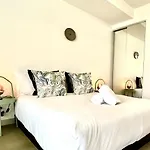 Studio, Carlton, Queen Victoria Market, Uni Melb