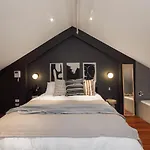 Warburton\'S Loft