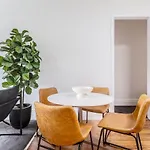 By The Bay Elegance - Brighton Living