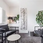 By The Bay Elegance - Brighton Living