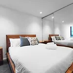 South Bank 2 Bedroom Apartment With 1 Parking