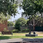 Studio Apartment In The Heart Of Fitzroy