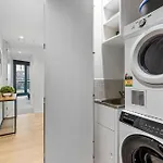Convenient Southbank 2-Bed, Woolworths At Doorstep