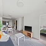 A Cozy & Plush 2Br Apt Next To The Yarra River