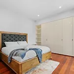 Waterfront Bliss In Promenade W/ Cozy 5Br/4Ba
