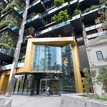Contemporary 2-Bed Unit