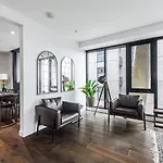 City Road Sanctuary With Sunset Views & Parking