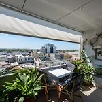 Brunswick Retreat! 5Th Floor 1-Bed Unit W Parking
