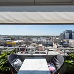 Brunswick Retreat! 5Th Floor 1-Bed Unit W Parking