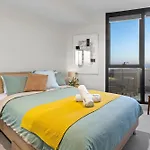 Zi Apartments - With Balcony, Bayview, Sauna And Pool
