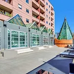 Central City Chic - Sleeps 6, Free Parking