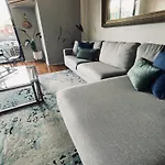 Red Tulip Apartments In Prahran
