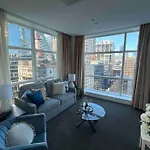 Exclusive Suite Cbd Riverviews - Parkingonsite