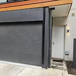 Perfect Port Melbourne Townhouse