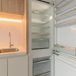 New Top Floor L70 Cbd Luxury Apt