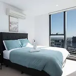 811D High Rise Abnb-Style 2Br Apt With City View Free Parking
