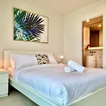 Premier Melbourne Central 2Bedrooms Apartment